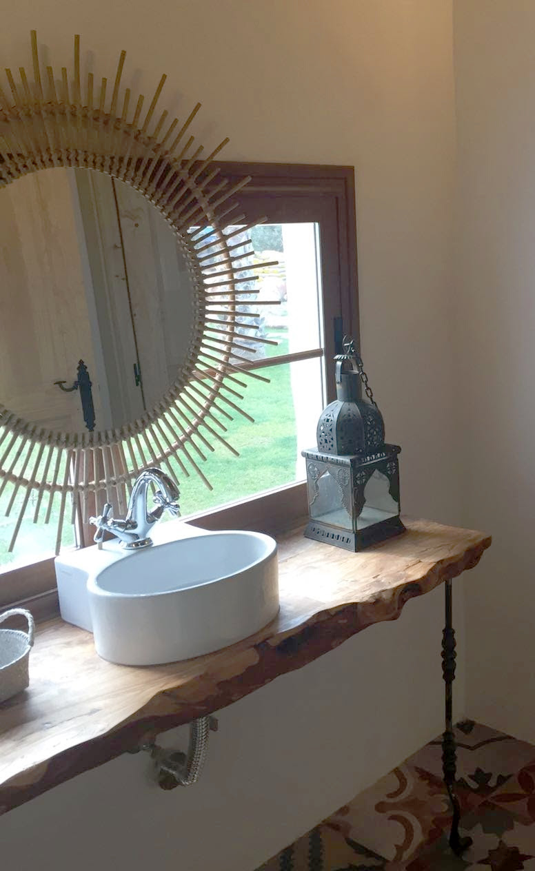 encimera de baño de madera de olivo