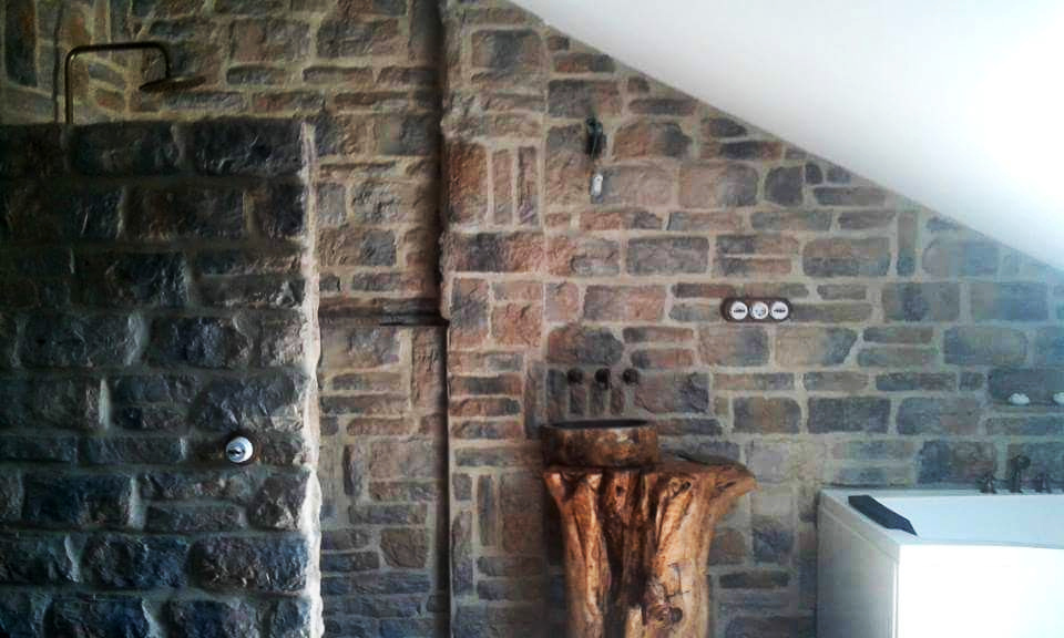 encimera de baño de madera de olivo